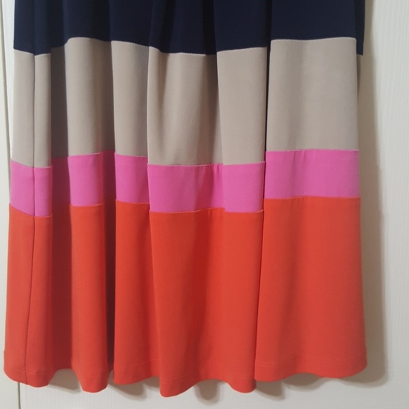 Dress, feel free offer me a reasonable price🙄 - Picture 4 of 6